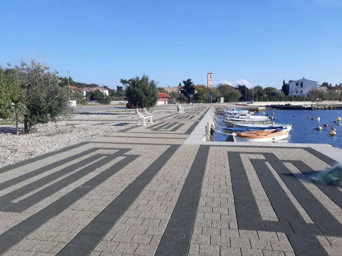 Apartment And Rooms Mila Seline Croatia